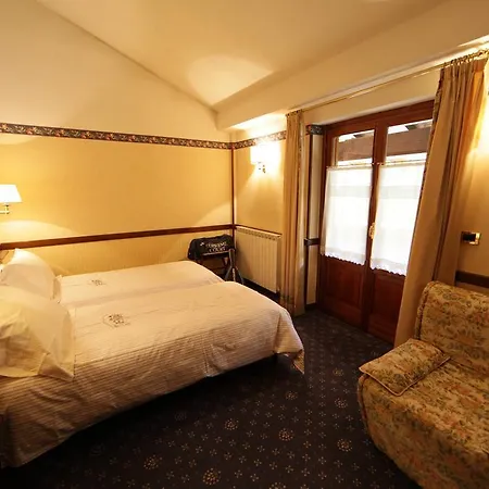 Hotel Petit