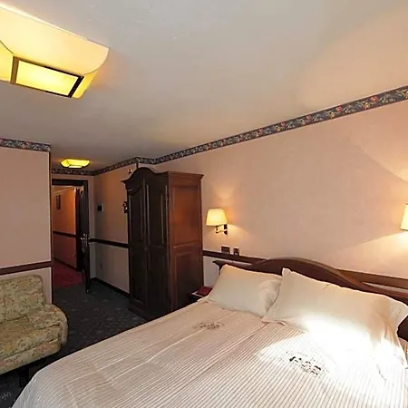 Petit Hotel 3*