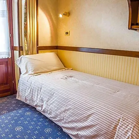 Hotel Petit