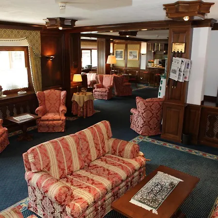 Hotel Petit
